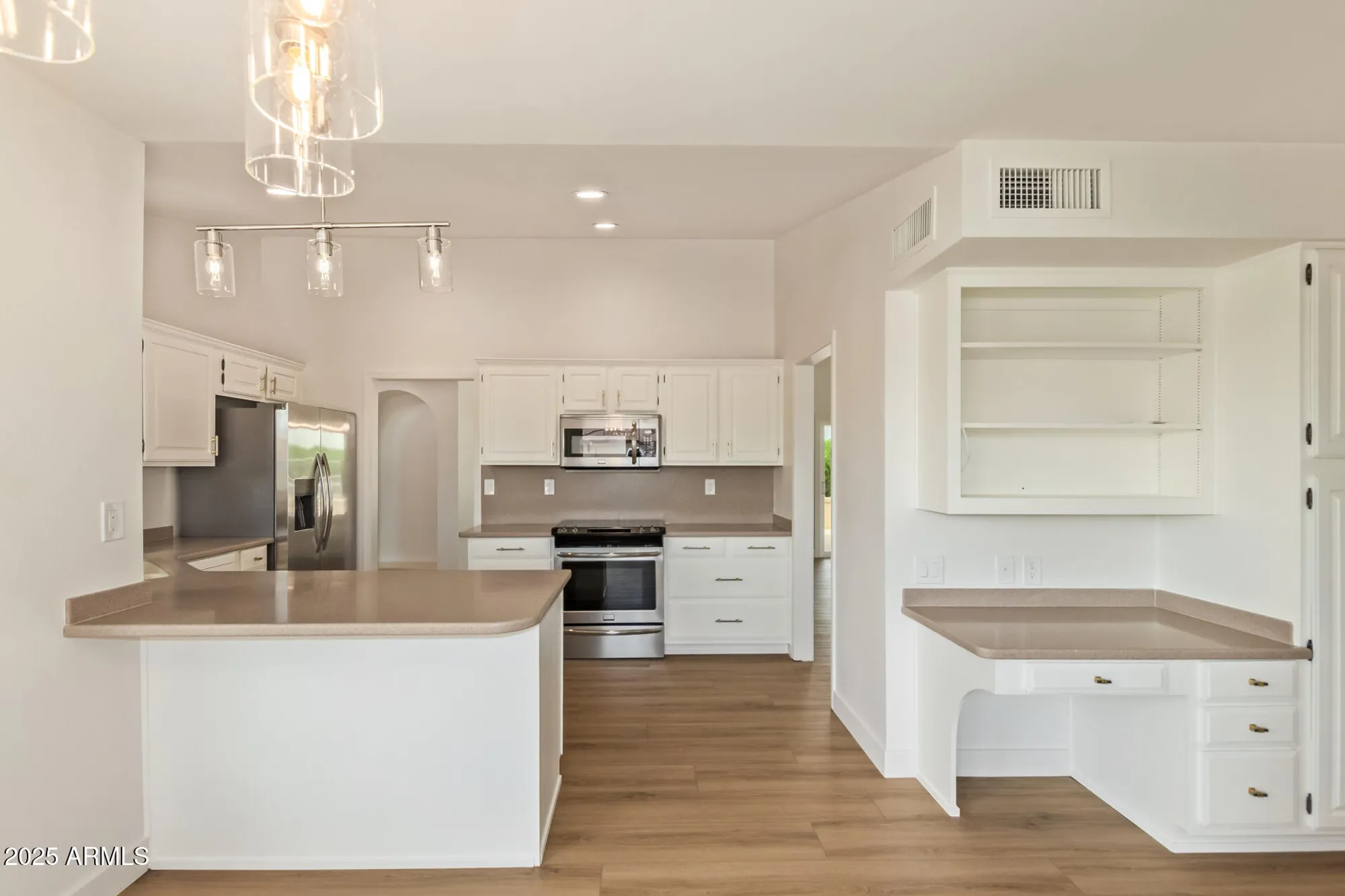 Property Slideshow image 8 of 19 | 13910 w oak glen dr, Sun City West, AZ, 85375