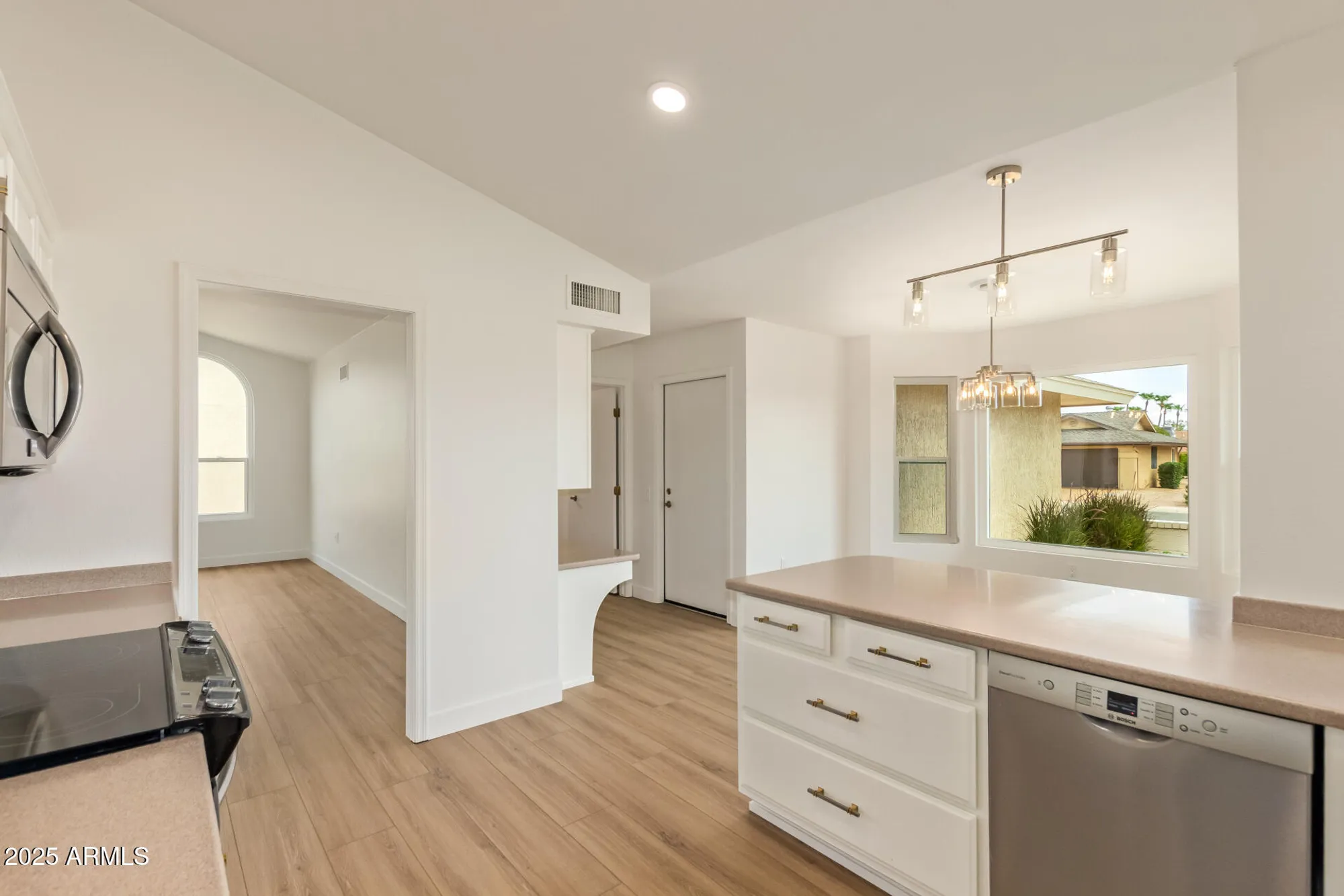 Property Slideshow image 10 of 19 | 13910 w oak glen dr, Sun City West, AZ, 85375