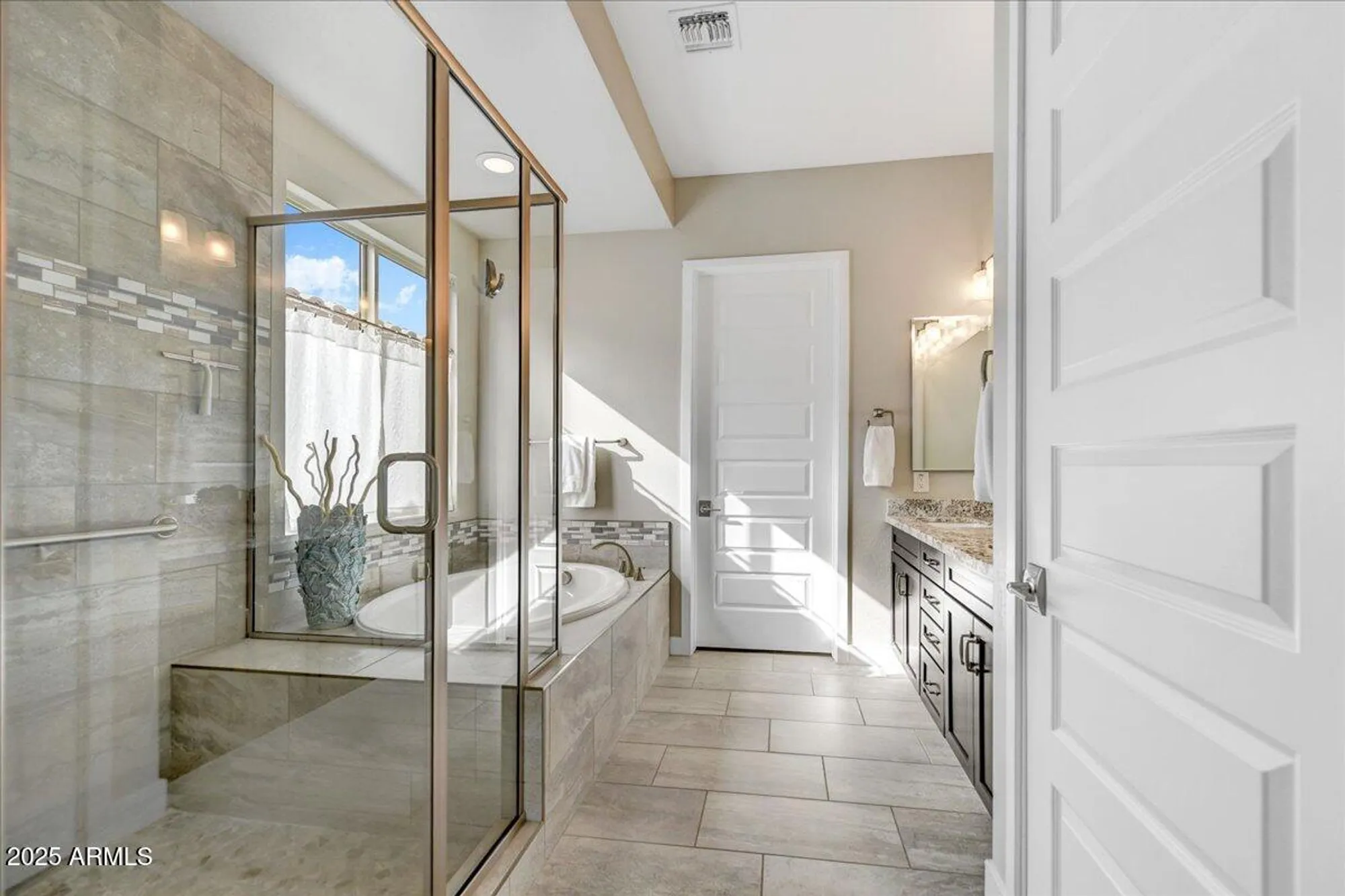 Property Slideshow image 11 of 24 | 18814 e blue sky dr, Rio Verde, AZ, 85263