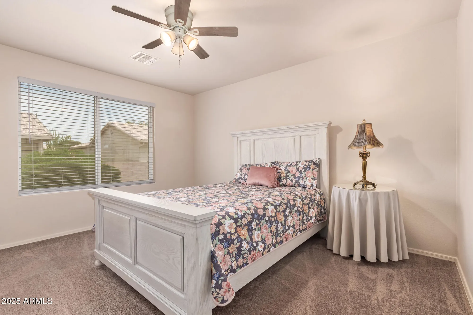 Property Slideshow image 10 of 21 | 1472 e torrey pines ln, Chandler, AZ, 85249