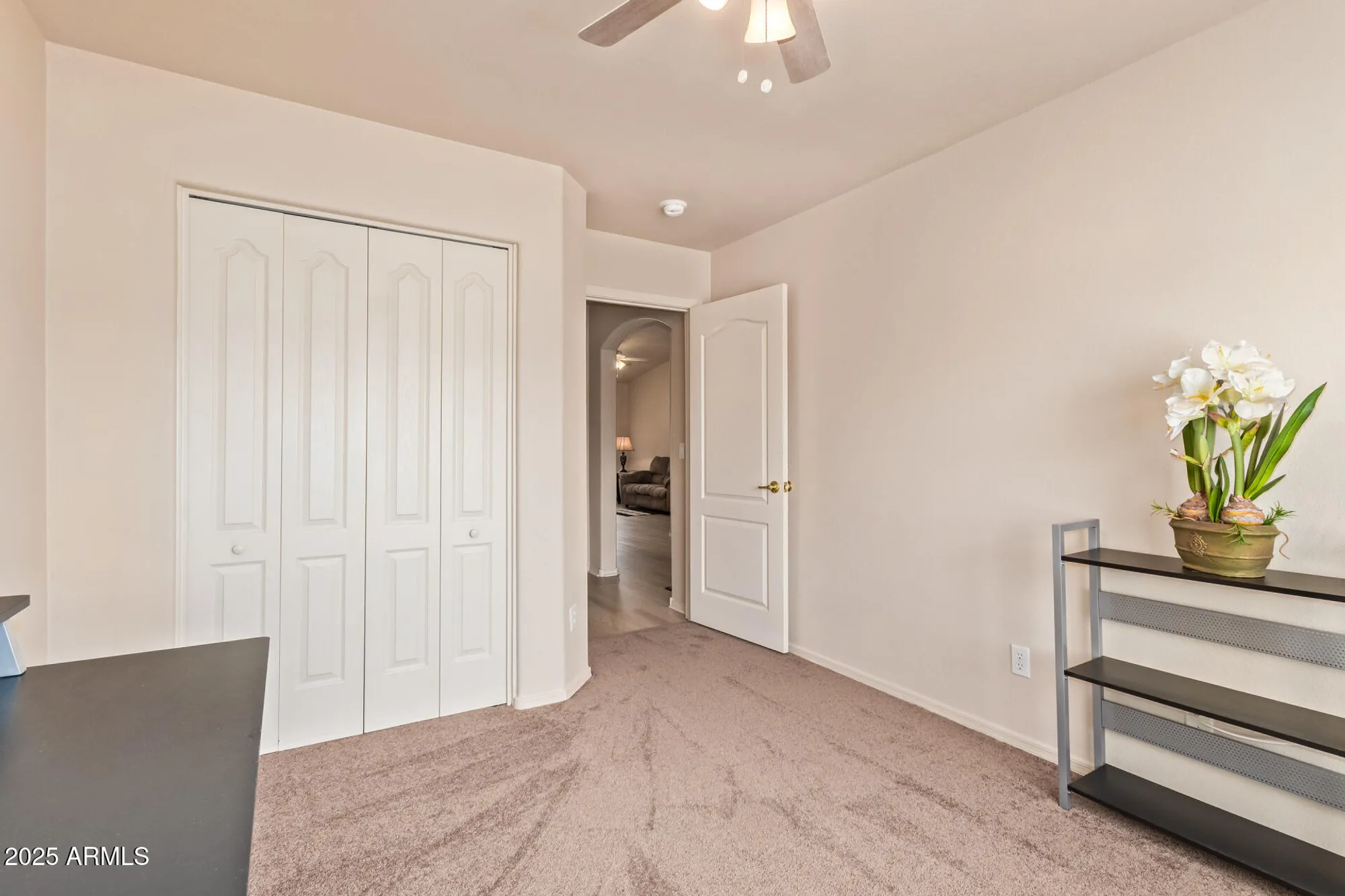 Property Slideshow image 13 of 21 | 1472 e torrey pines ln, Chandler, AZ, 85249