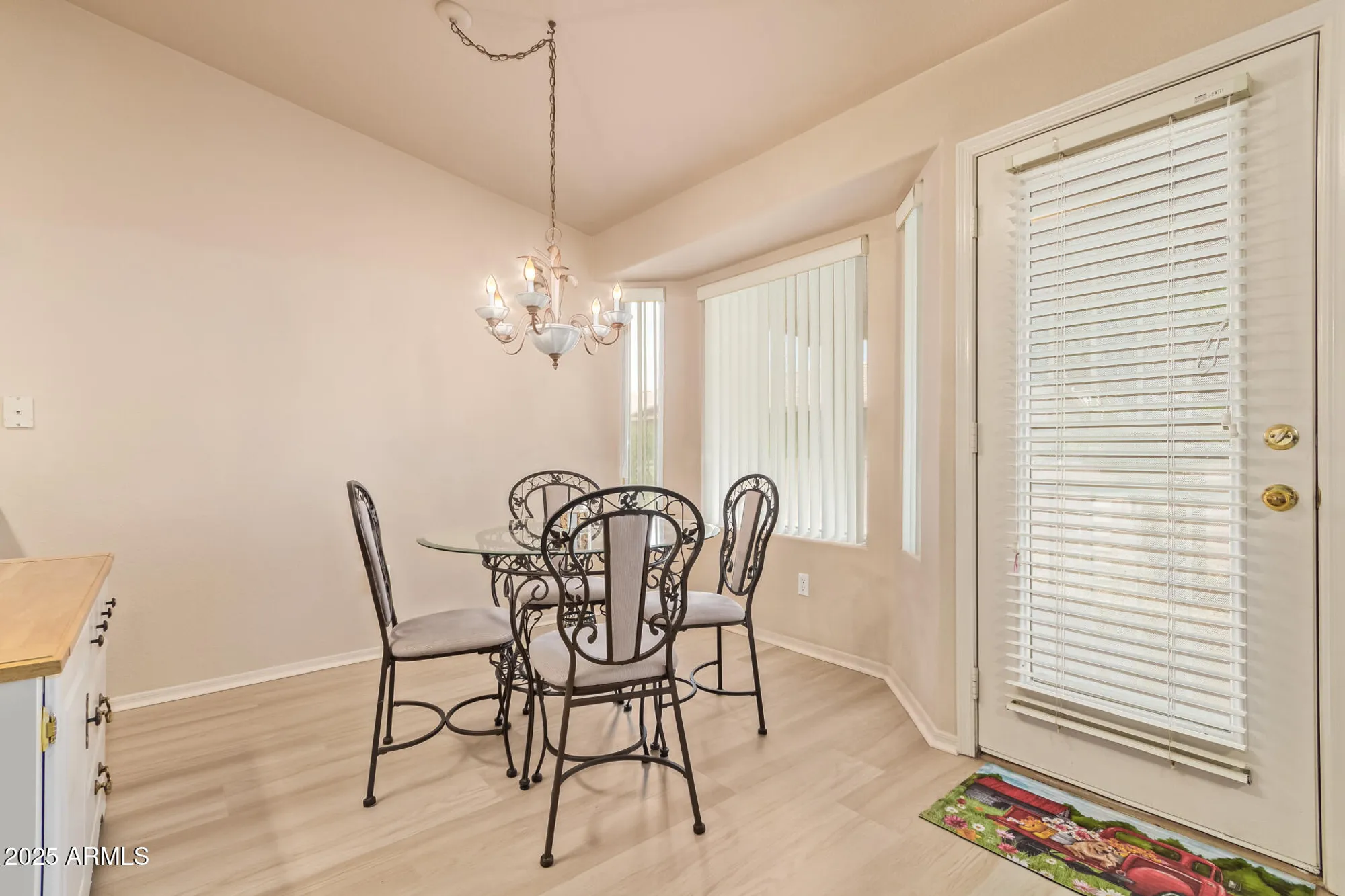 Property Slideshow image 7 of 21 | 1472 e torrey pines ln, Chandler, AZ, 85249