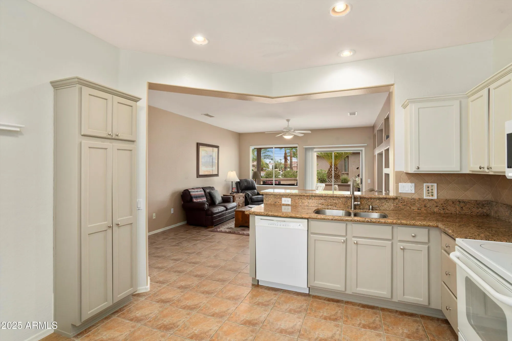 Property Slideshow image 19 of 41 | 16838 w cortaro point dr, Surprise, AZ, 85387