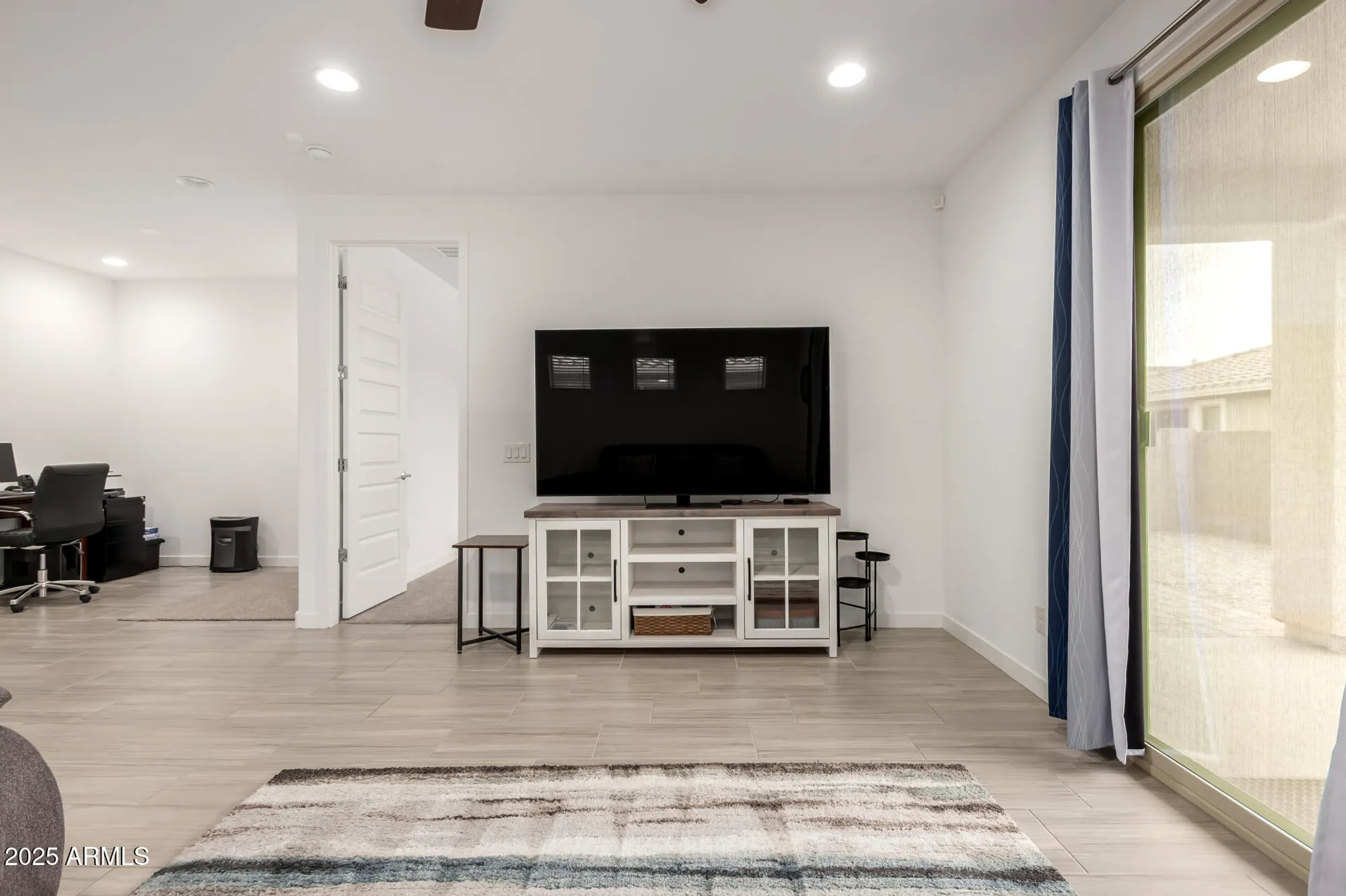 Property Slideshow image 7 of 36 | 24789 n 171st ln, Surprise, AZ, 85387