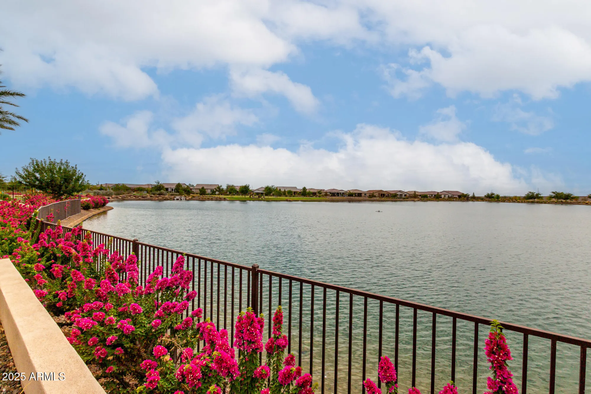 Property Slideshow image 31 of 36 | 24789 n 171st ln, Surprise, AZ, 85387