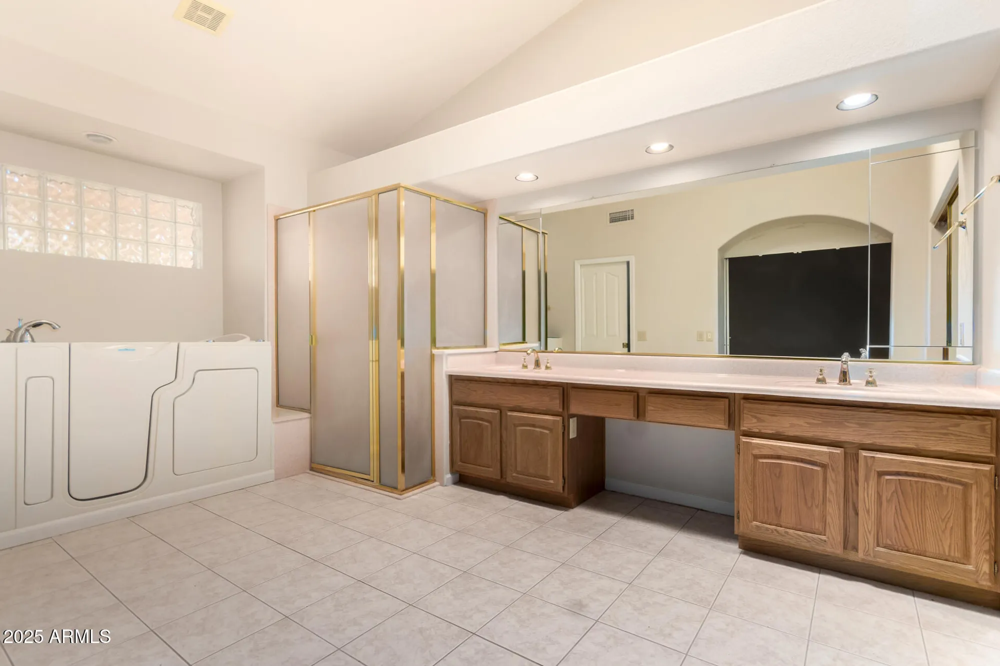 Property Slideshow image 26 of 42 | 9009 e cedar waxwing dr, Sun Lakes, AZ, 85248