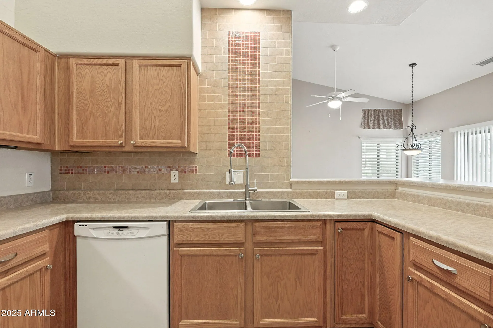 Property Slideshow image 2 of 45 | 1580 e brenda dr, Casa Grande, AZ, 85122