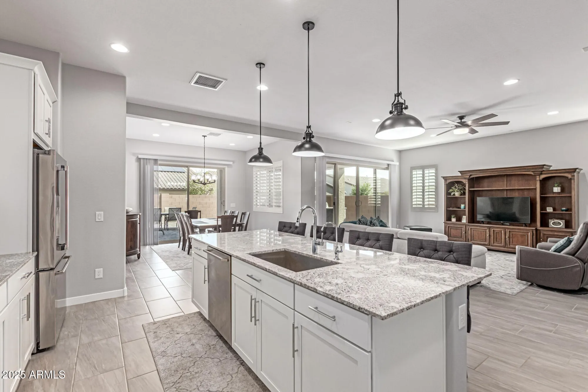 Property Slideshow image 11 of 39 | 24641 n 174th ln, Surprise, AZ, 85387