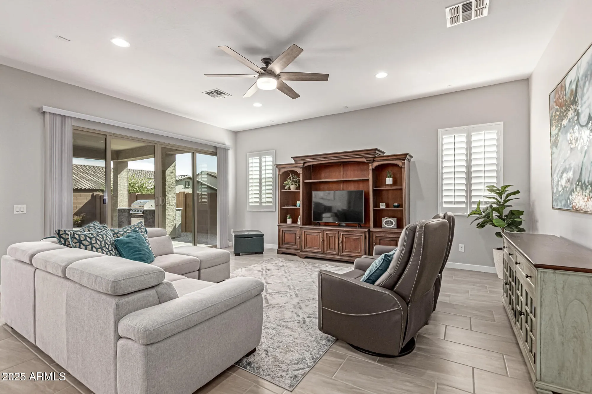 Property Slideshow image 5 of 39 | 24641 n 174th ln, Surprise, AZ, 85387