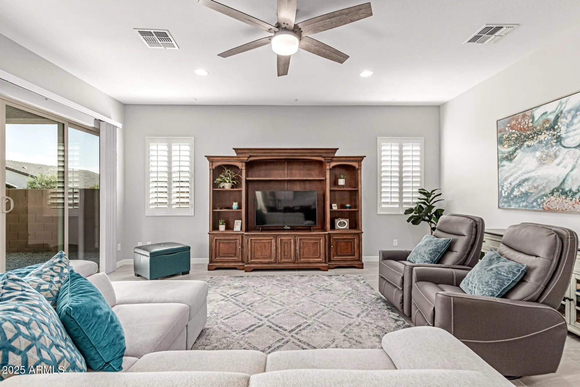 Property Slideshow image 6 of 39 | 24641 n 174th ln, Surprise, AZ, 85387