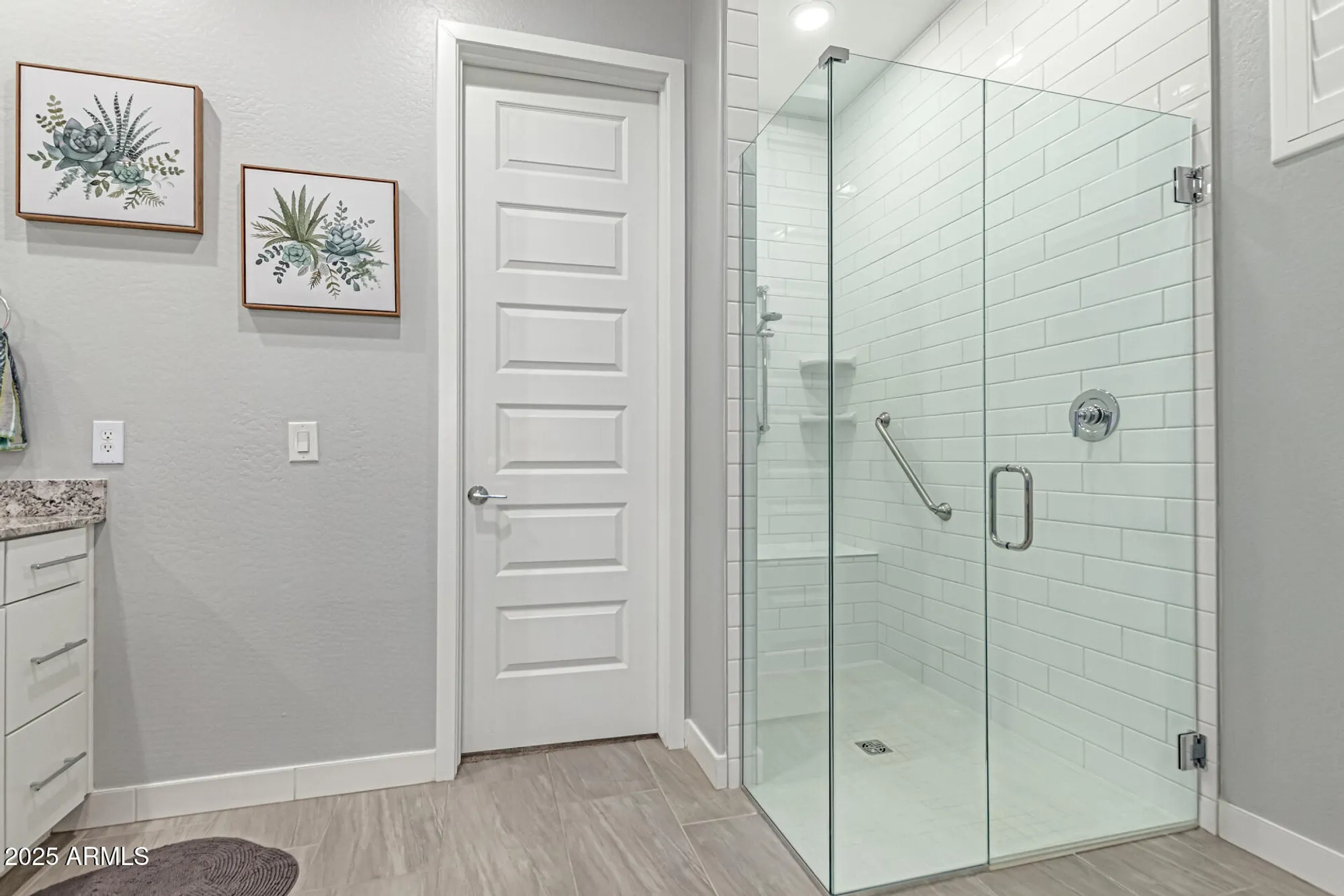 Property Slideshow image 16 of 39 | 24641 n 174th ln, Surprise, AZ, 85387