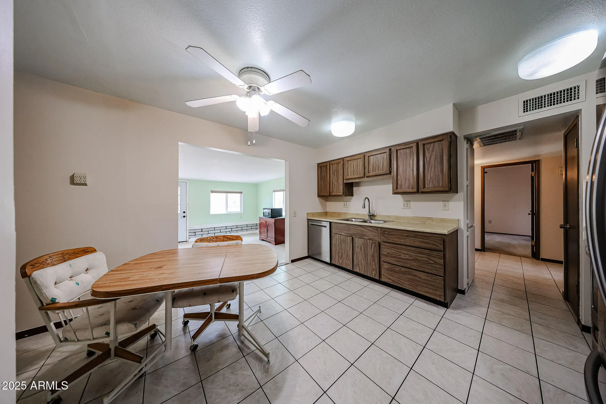 Property Slideshow image 11 of 35 | 9714 w terrace ln, Sun City, AZ, 85373