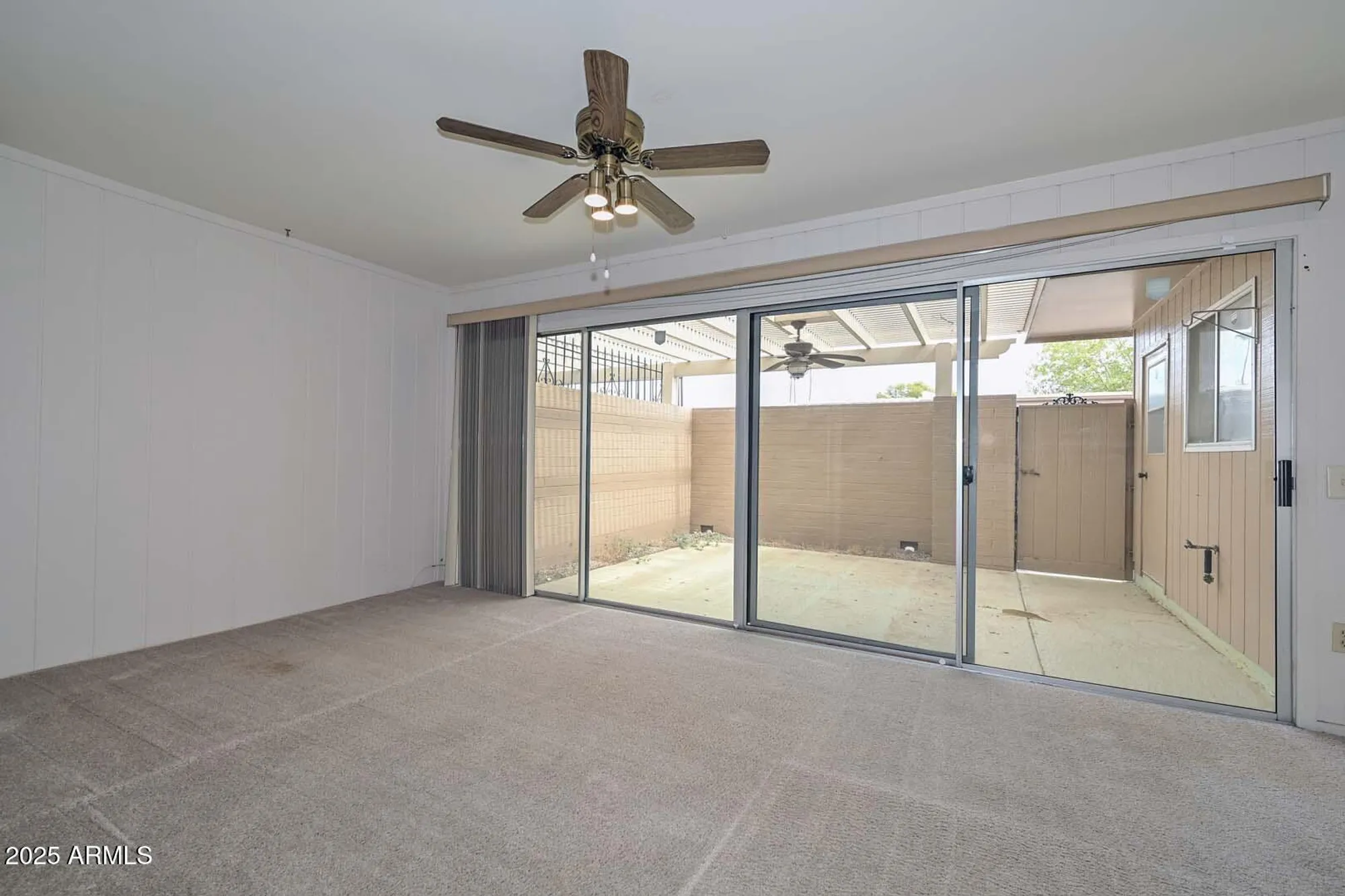 Property Slideshow image 16 of 46 | 10930 w topaz dr, Sun City, AZ, 85351