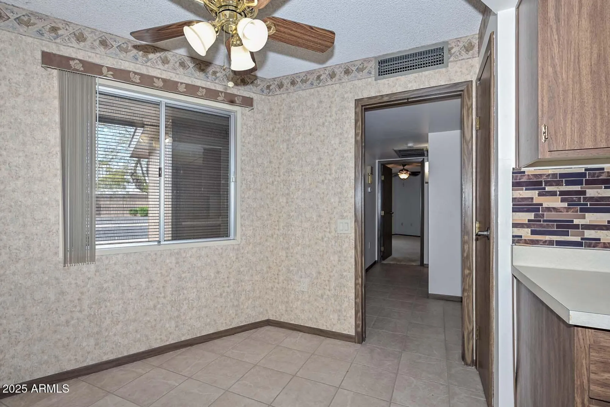 Property Slideshow image 5 of 46 | 10930 w topaz dr, Sun City, AZ, 85351