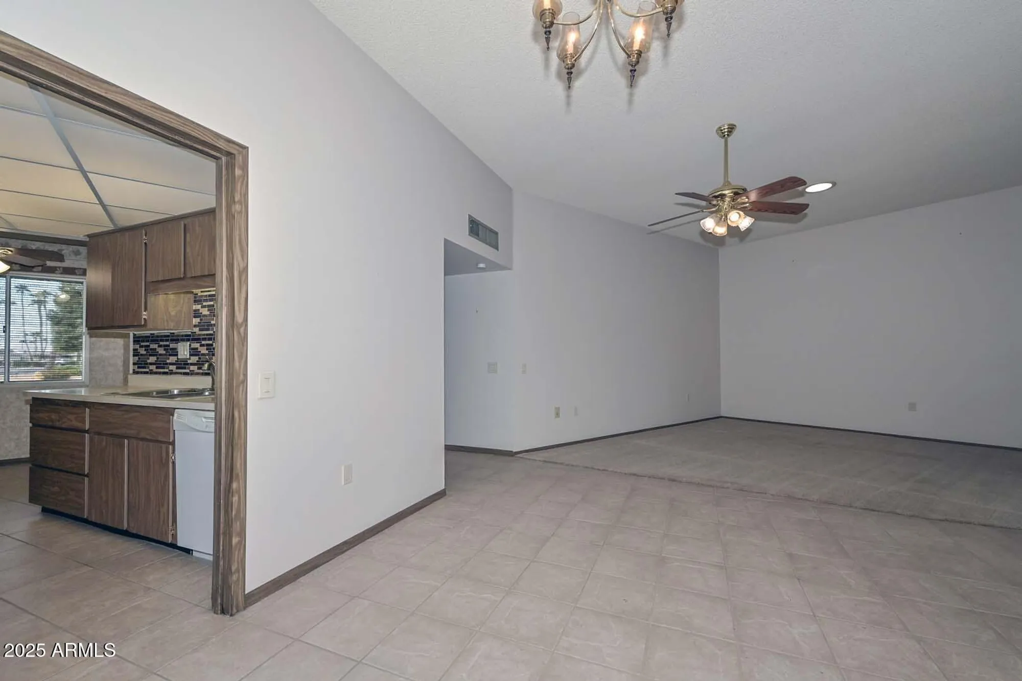 Property Slideshow image 11 of 46 | 10930 w topaz dr, Sun City, AZ, 85351