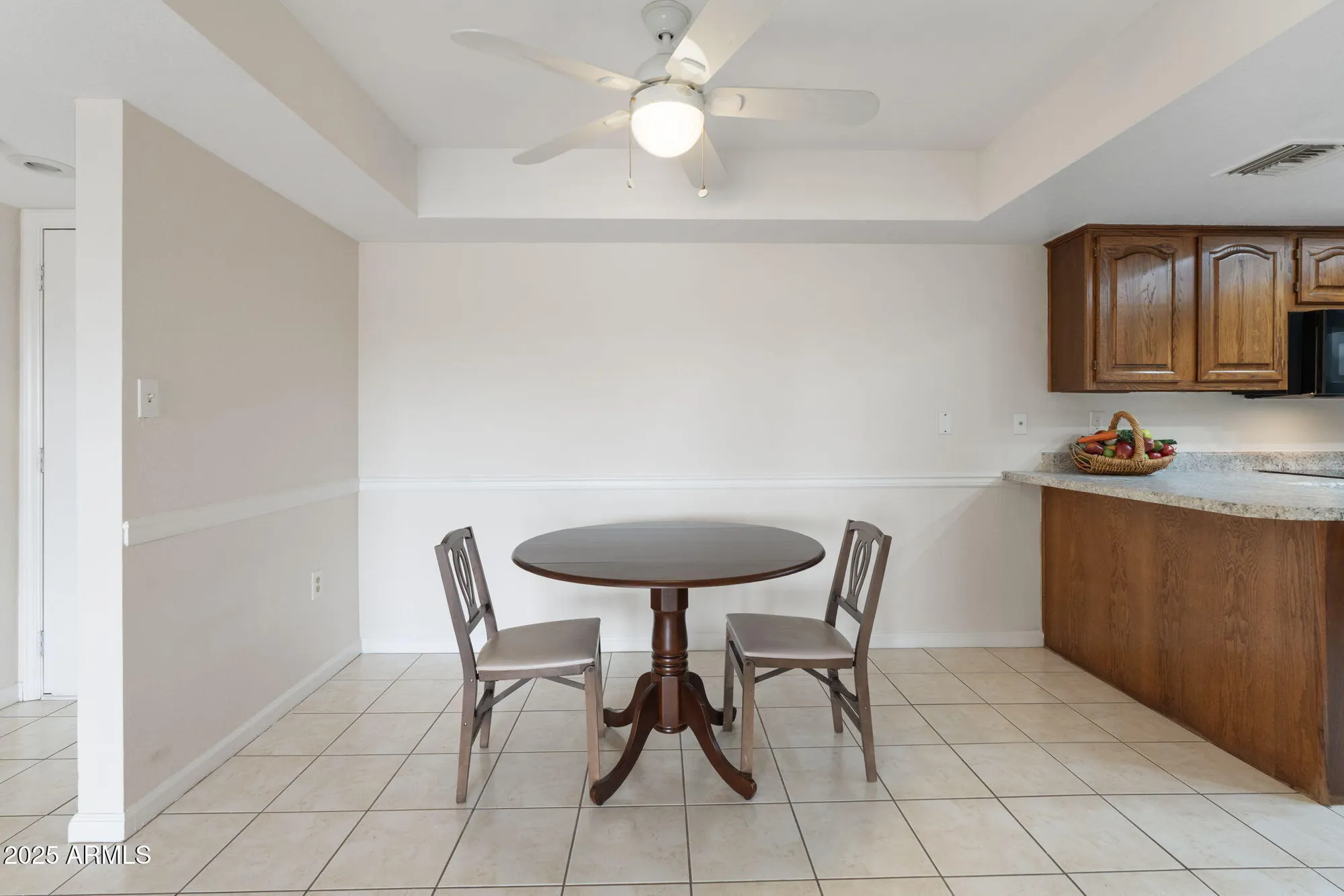 Property Slideshow image 4 of 26 | 17404 n 99th ave unit 106, Sun City, AZ, 85373