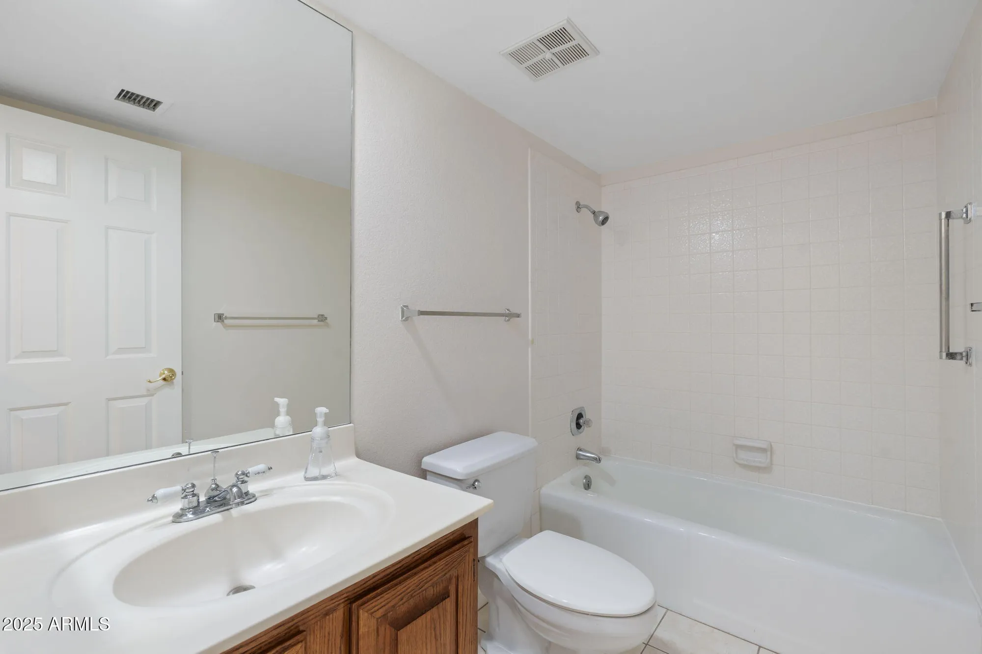 Property Slideshow image 11 of 26 | 17404 n 99th ave unit 106, Sun City, AZ, 85373