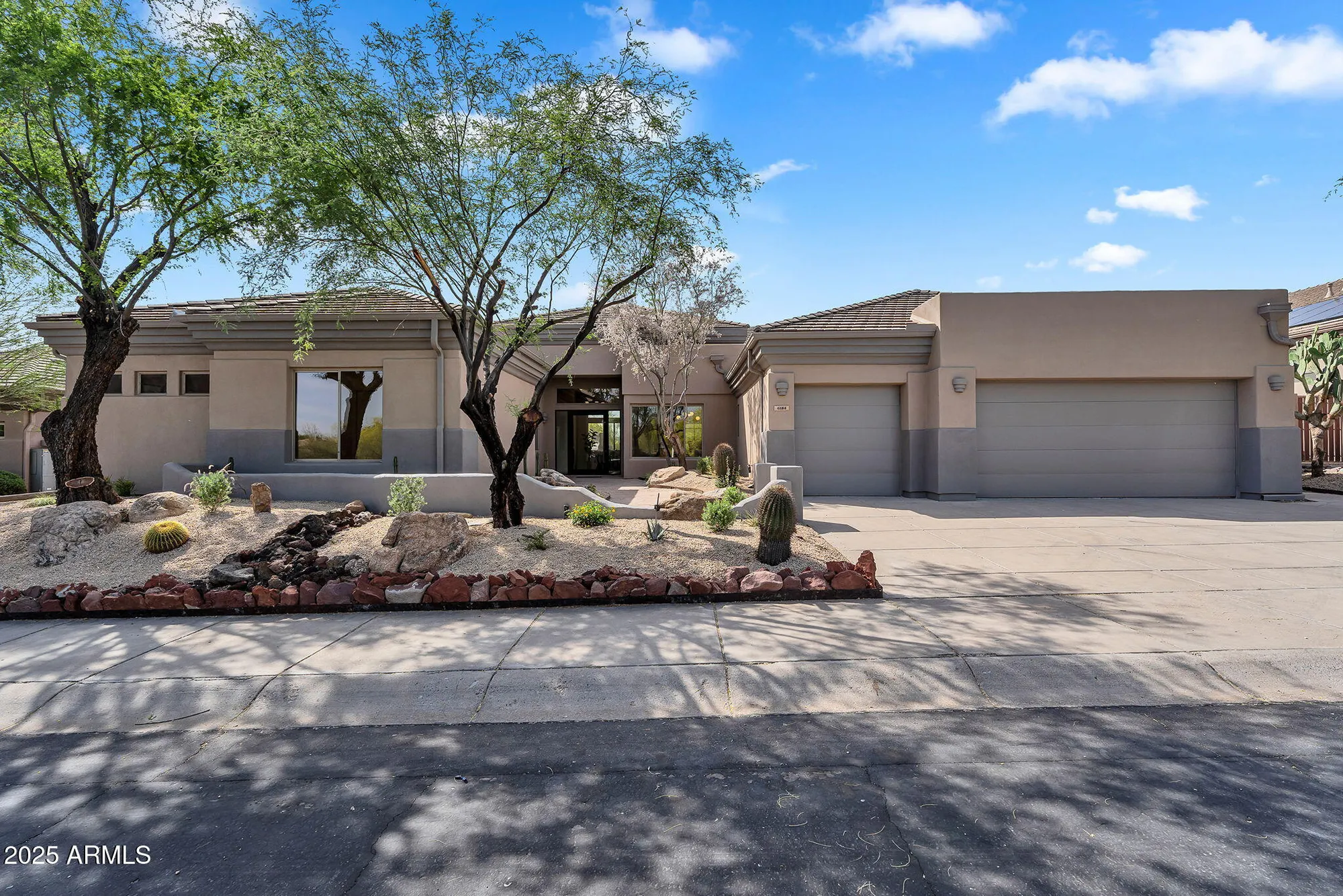 Property Slideshow image 1 of 53 | 6184 e dusty coyote cir, Scottsdale, AZ, 85266