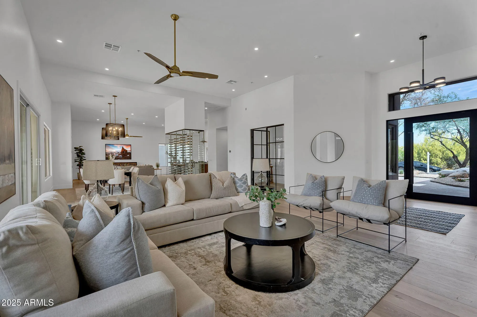 Property Slideshow image 7 of 53 | 6184 e dusty coyote cir, Scottsdale, AZ, 85266