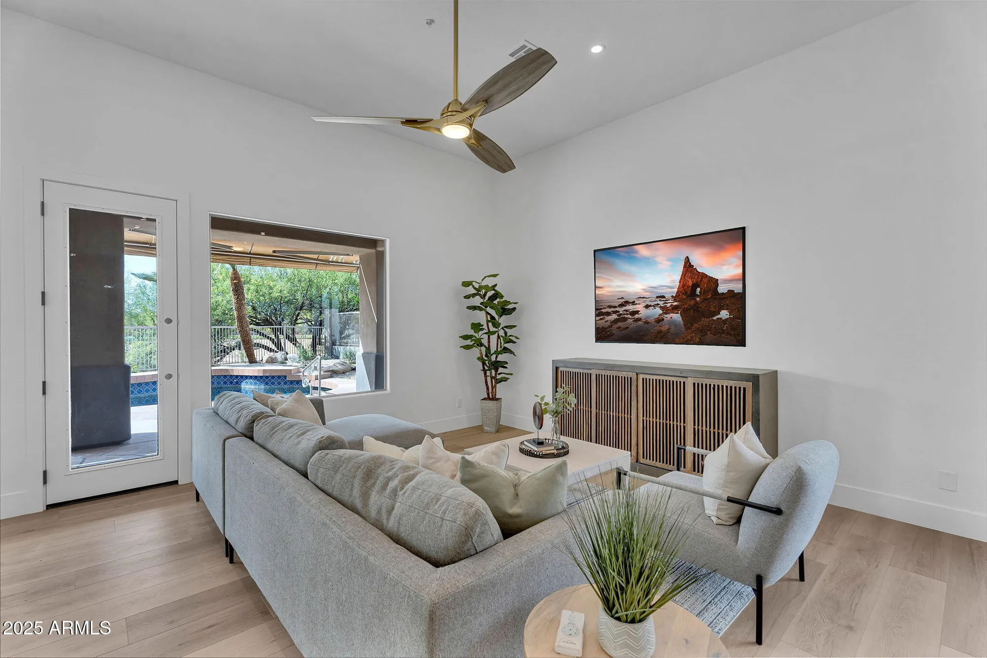Property Slideshow image 11 of 53 | 6184 e dusty coyote cir, Scottsdale, AZ, 85266