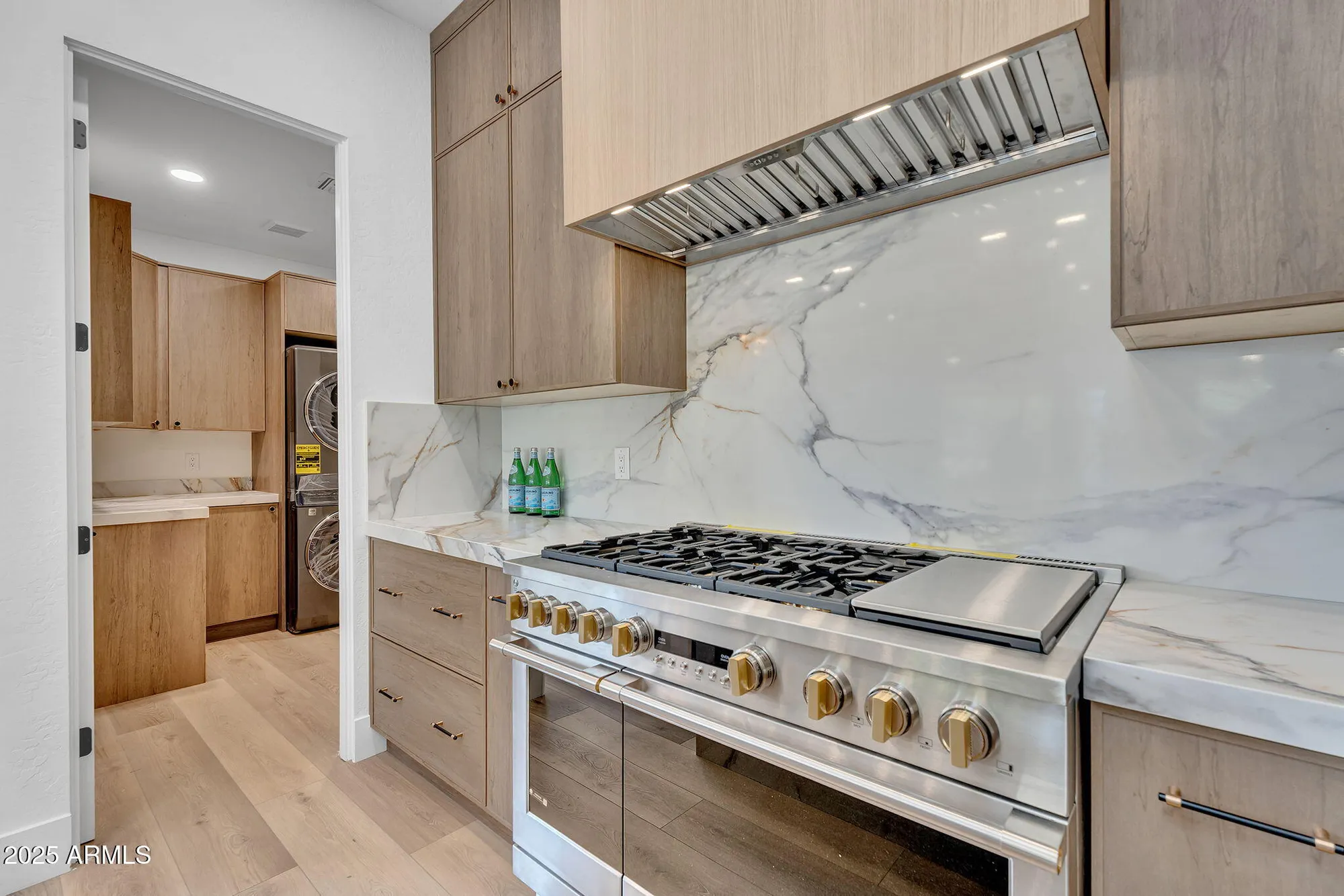 Property Slideshow image 16 of 53 | 6184 e dusty coyote cir, Scottsdale, AZ, 85266