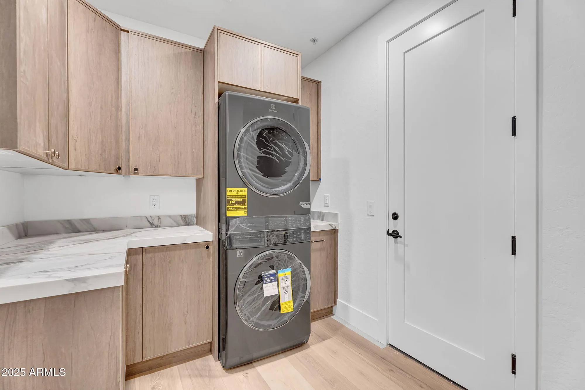 Property Slideshow image 22 of 53 | 6184 e dusty coyote cir, Scottsdale, AZ, 85266