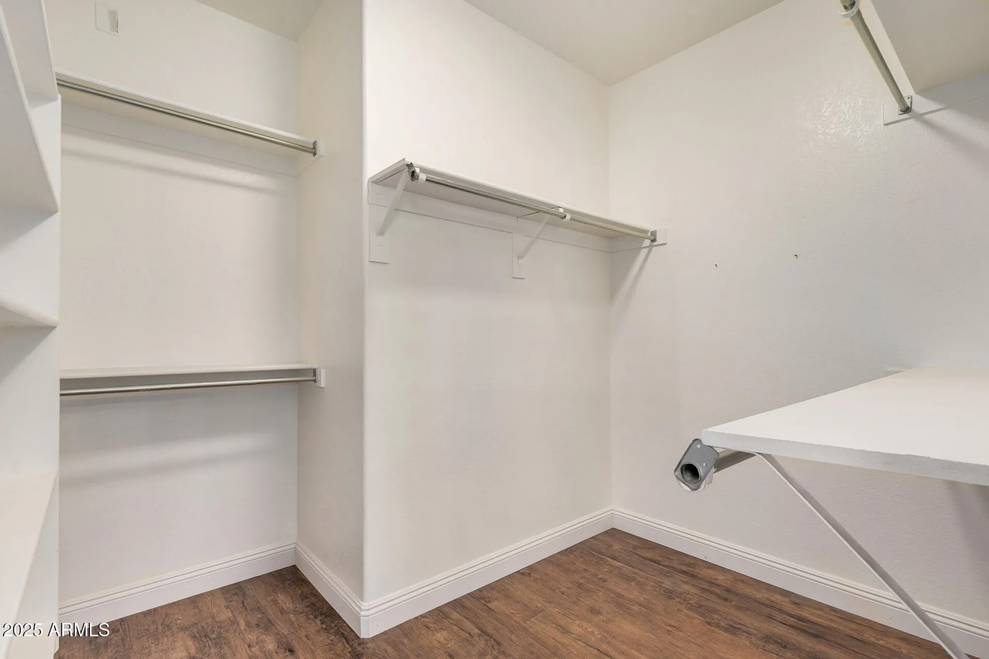 Property Slideshow image 18 of 31 | 1492 e westchester dr, Chandler, AZ, 85249