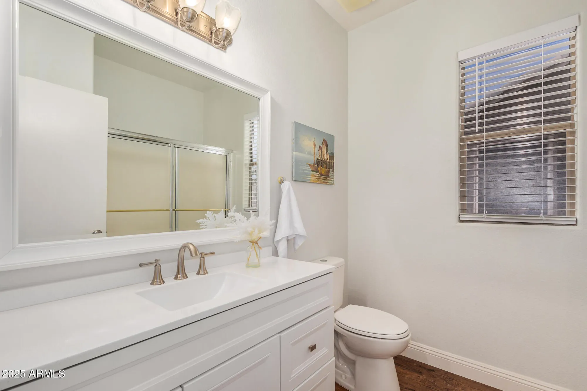 Property Slideshow image 23 of 31 | 1492 e westchester dr, Chandler, AZ, 85249