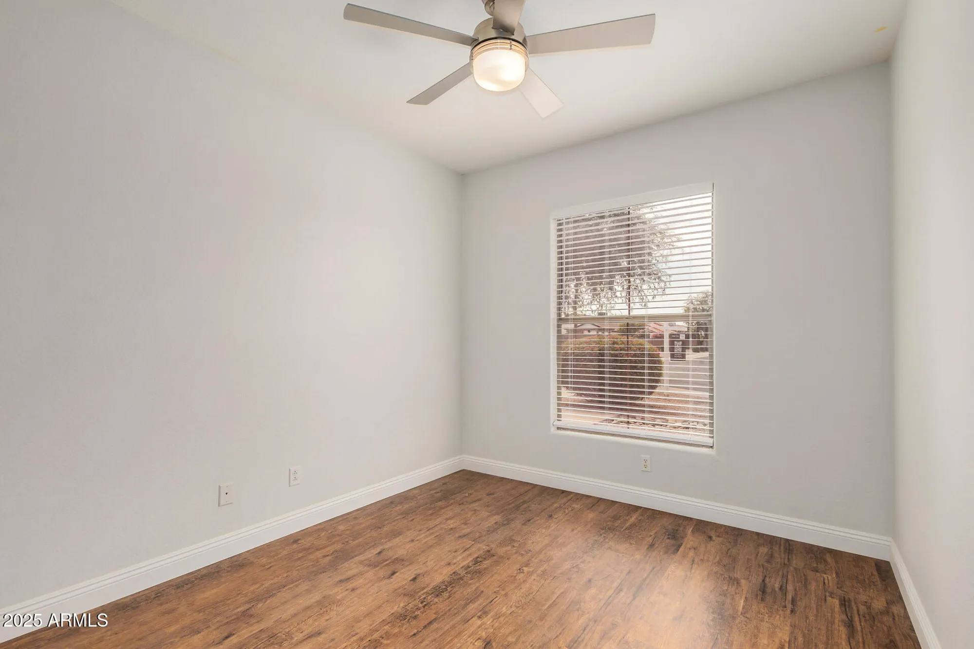 Property Slideshow image 19 of 31 | 1492 e westchester dr, Chandler, AZ, 85249