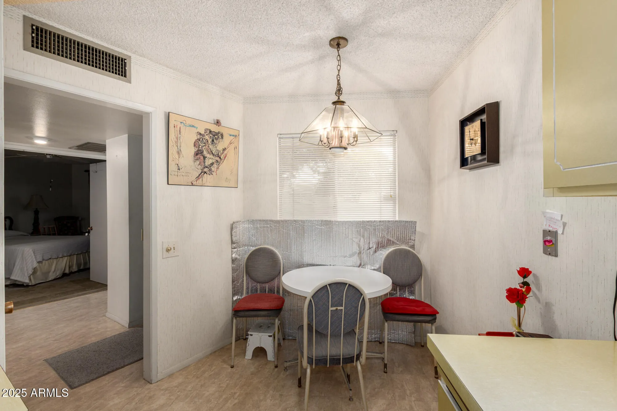 Property Slideshow image 10 of 19 | 10955 w coggins dr, Sun City, AZ, 85351