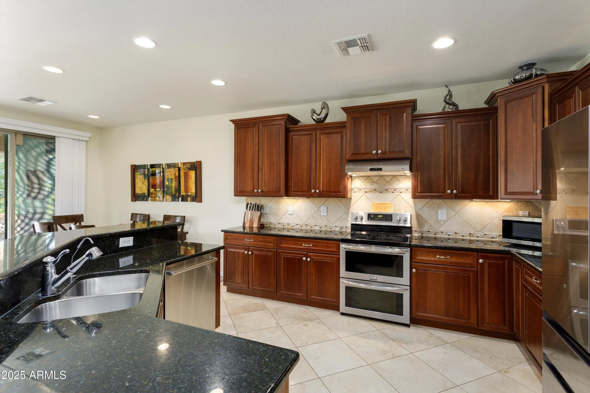 Property Slideshow image 16 of 48 | 26268 w louise dr, Buckeye, AZ, 85396