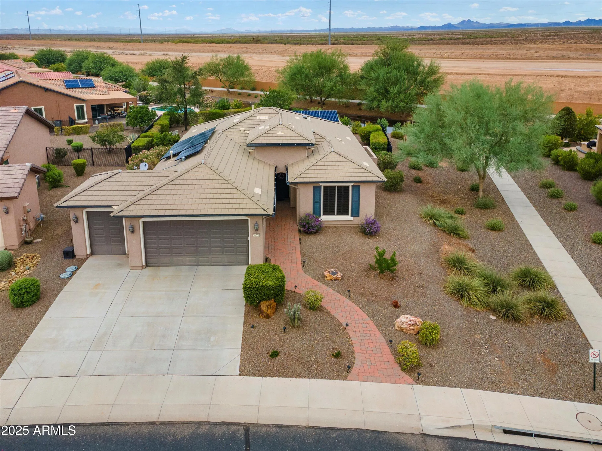 Property Slideshow image 37 of 48 | 26268 w louise dr, Buckeye, AZ, 85396