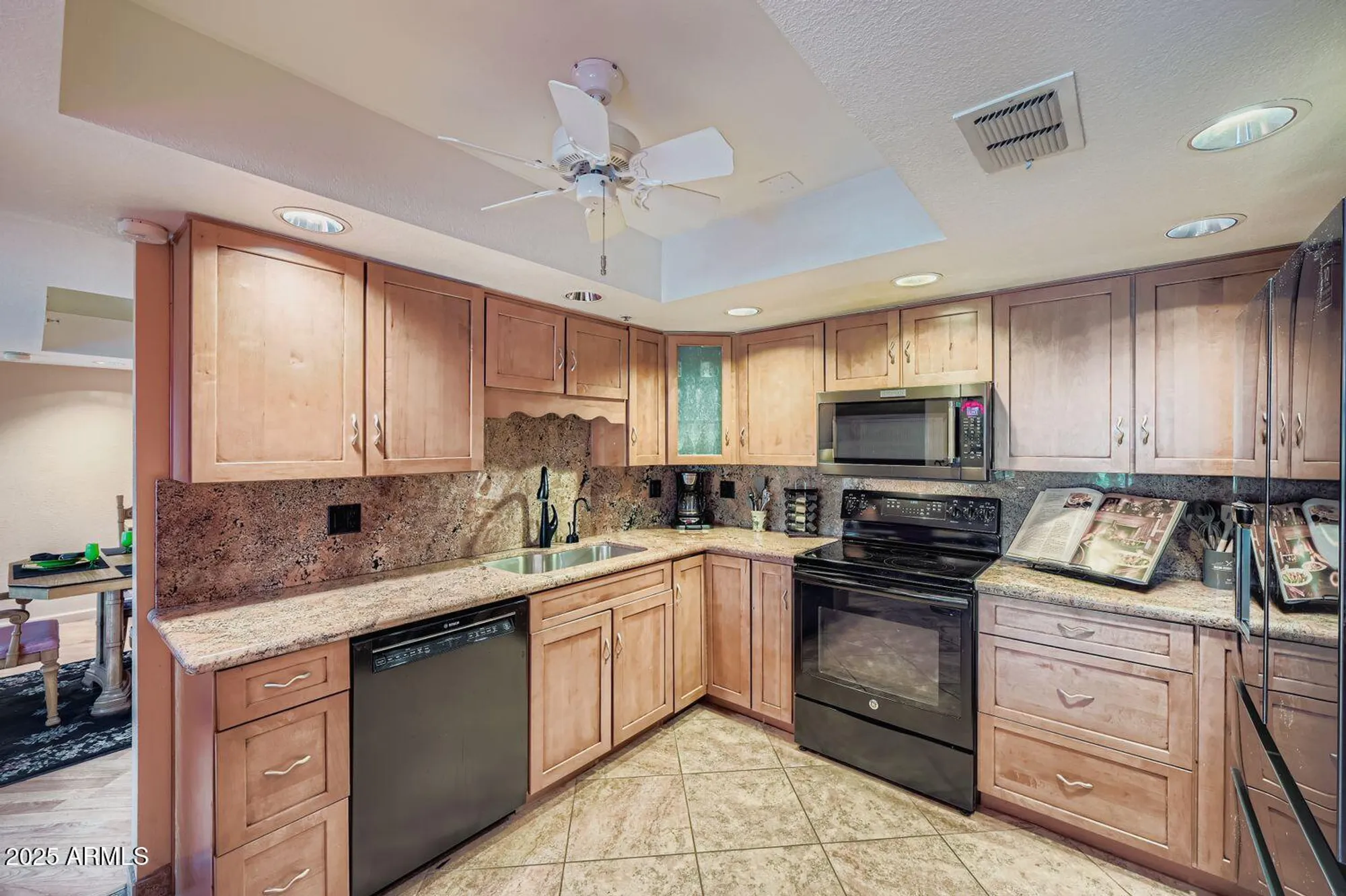 Property Slideshow image 4 of 33 | 7970 e camelback rd unit 307, Scottsdale, AZ, 85251