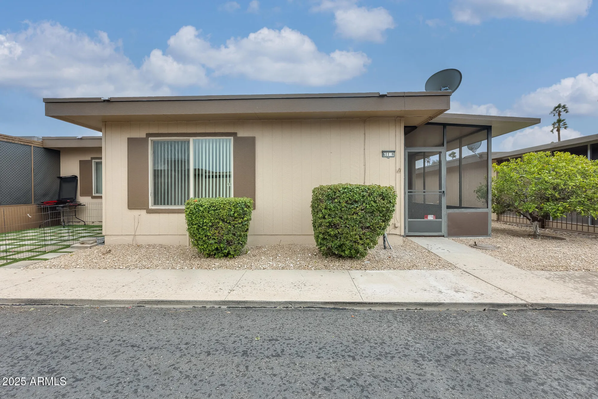 Property Slideshow image 1 of 27 | 13611 n 98th ave d, Sun City, AZ, 85351