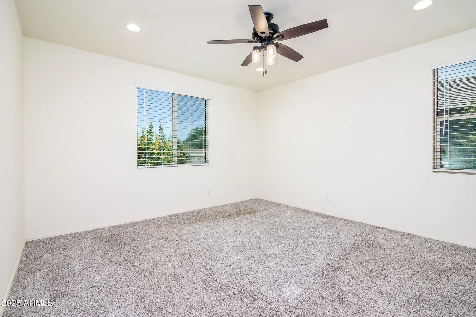 Property Slideshow image 19 of 57 | 21150 n evergreen dr, Maricopa, AZ, 85138