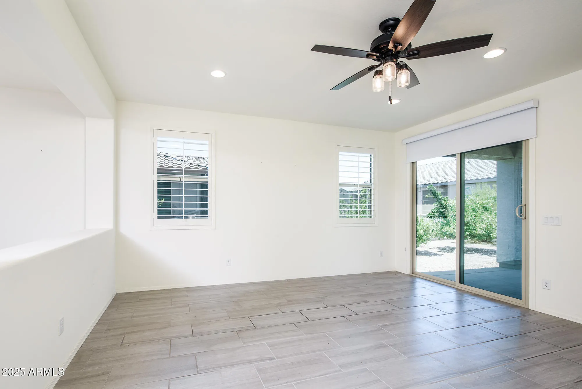 Property Slideshow image 16 of 57 | 21150 n evergreen dr, Maricopa, AZ, 85138