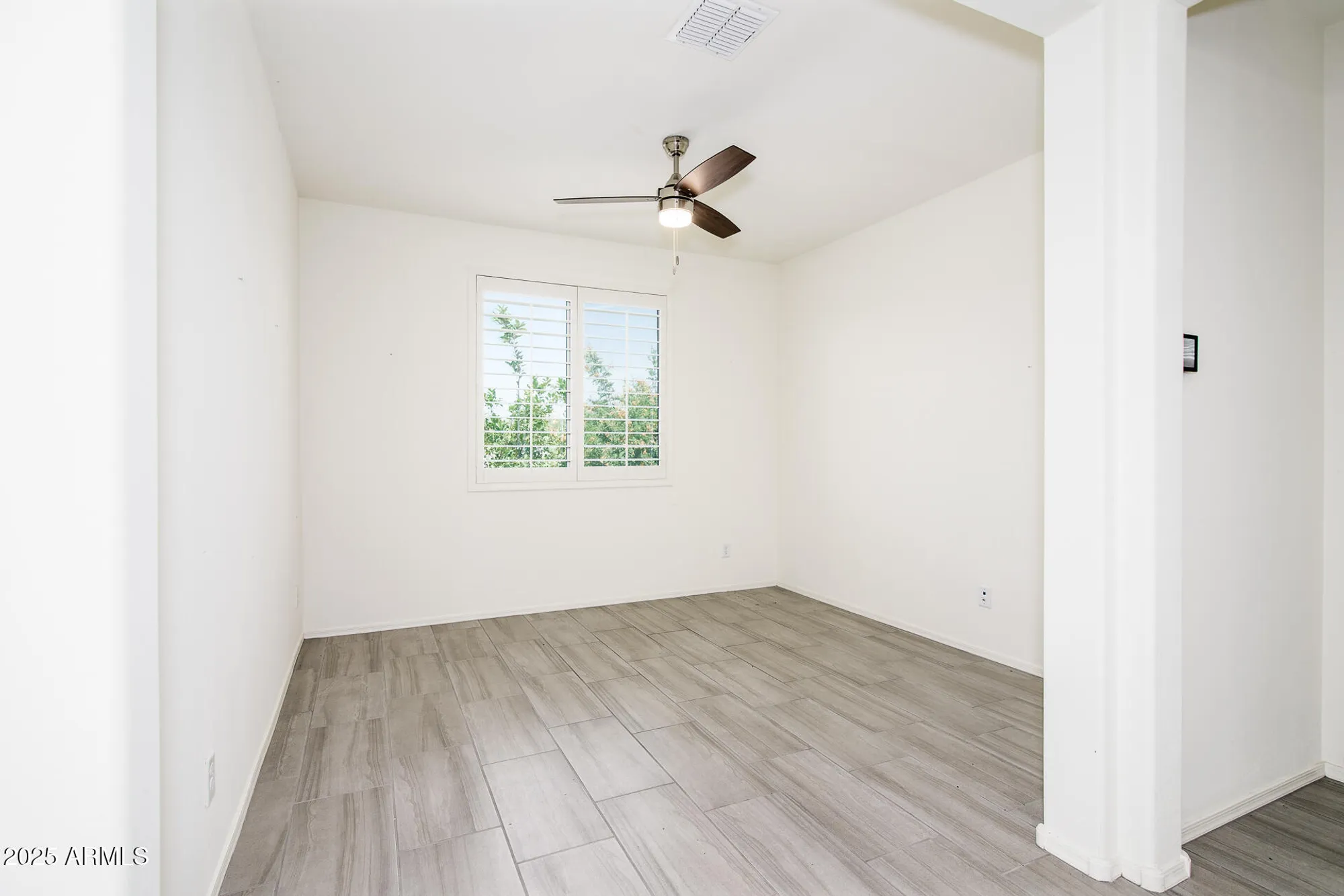 Property Slideshow image 18 of 57 | 21150 n evergreen dr, Maricopa, AZ, 85138