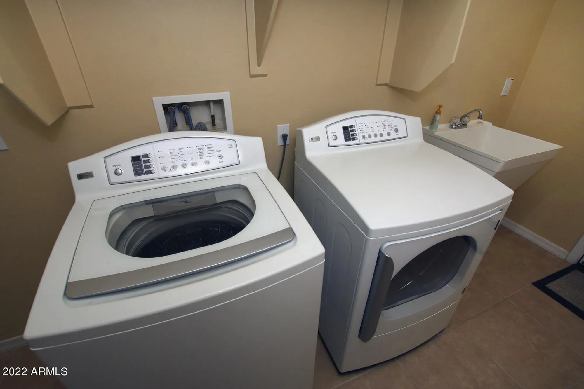 Property Slideshow image 37 of 68 | 4044 n monument dr, Florence, AZ, 85132