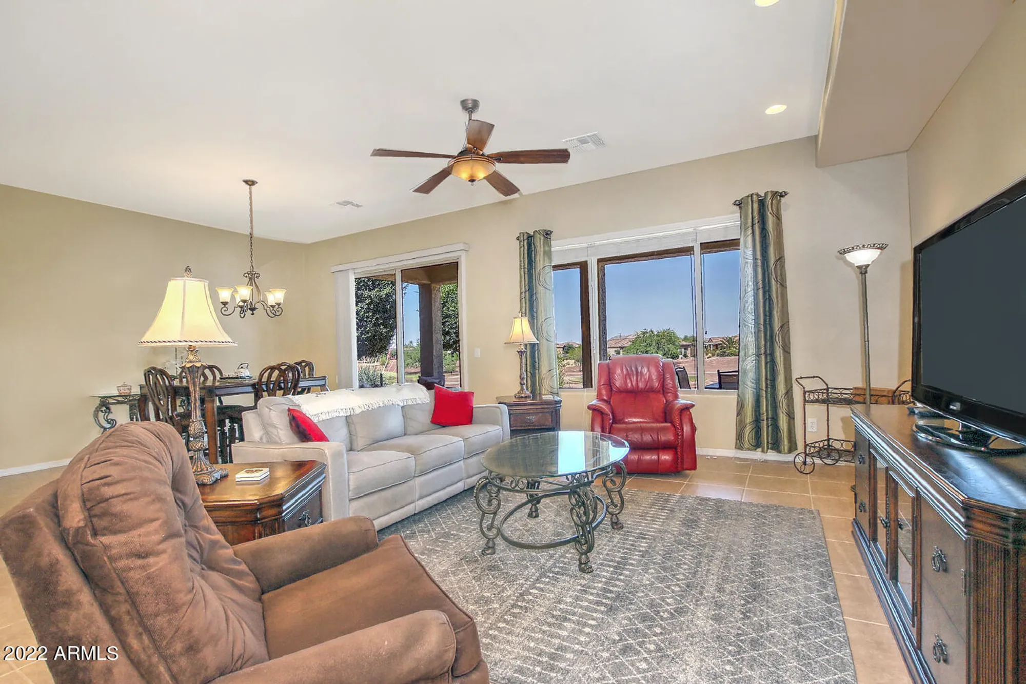 Property Slideshow image 15 of 68 | 4044 n monument dr, Florence, AZ, 85132