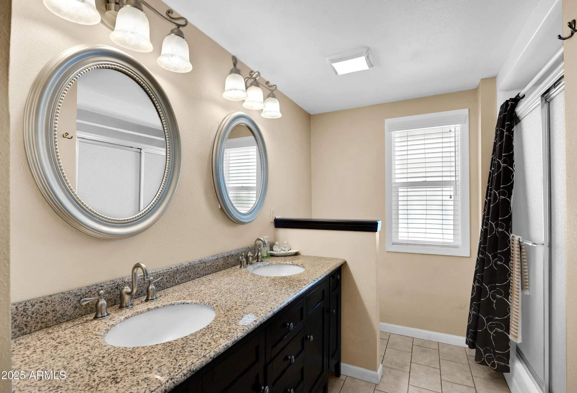 Property Slideshow image 19 of 34 | 18601 n welk dr, Sun City, AZ, 85373