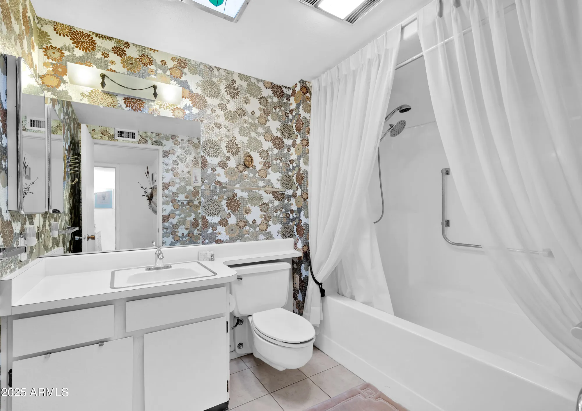 Property Slideshow image 24 of 34 | 18601 n welk dr, Sun City, AZ, 85373