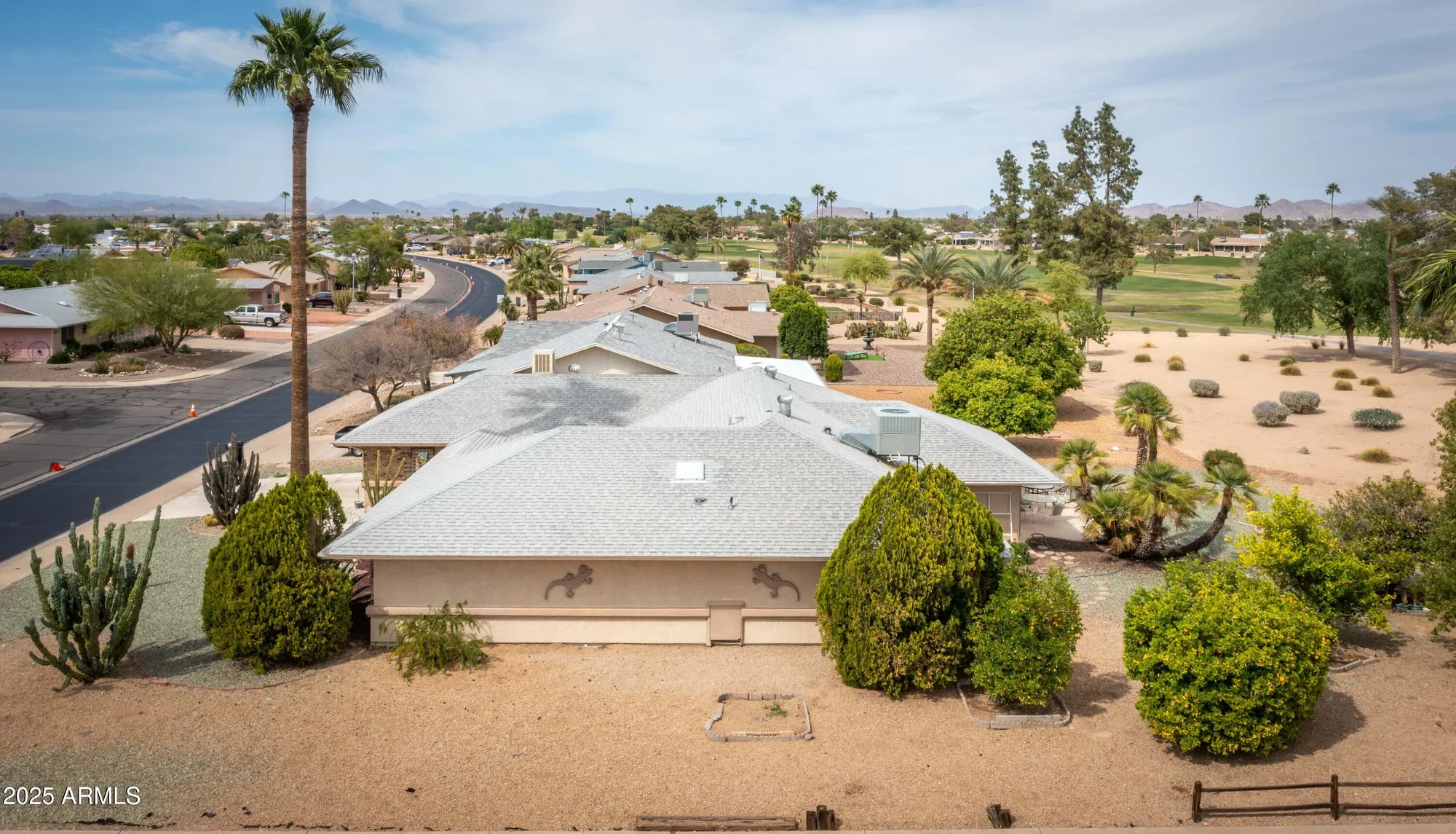 Property Slideshow image 33 of 34 | 18601 n welk dr, Sun City, AZ, 85373