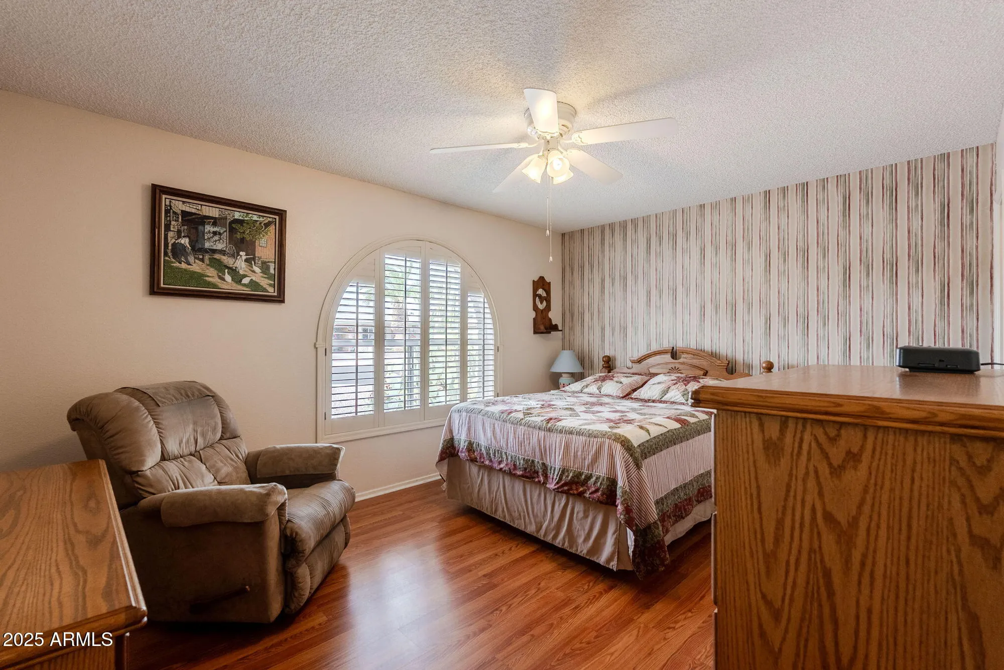 Property Slideshow image 23 of 35 | 8159 e kilarea ave, Mesa, AZ, 85209