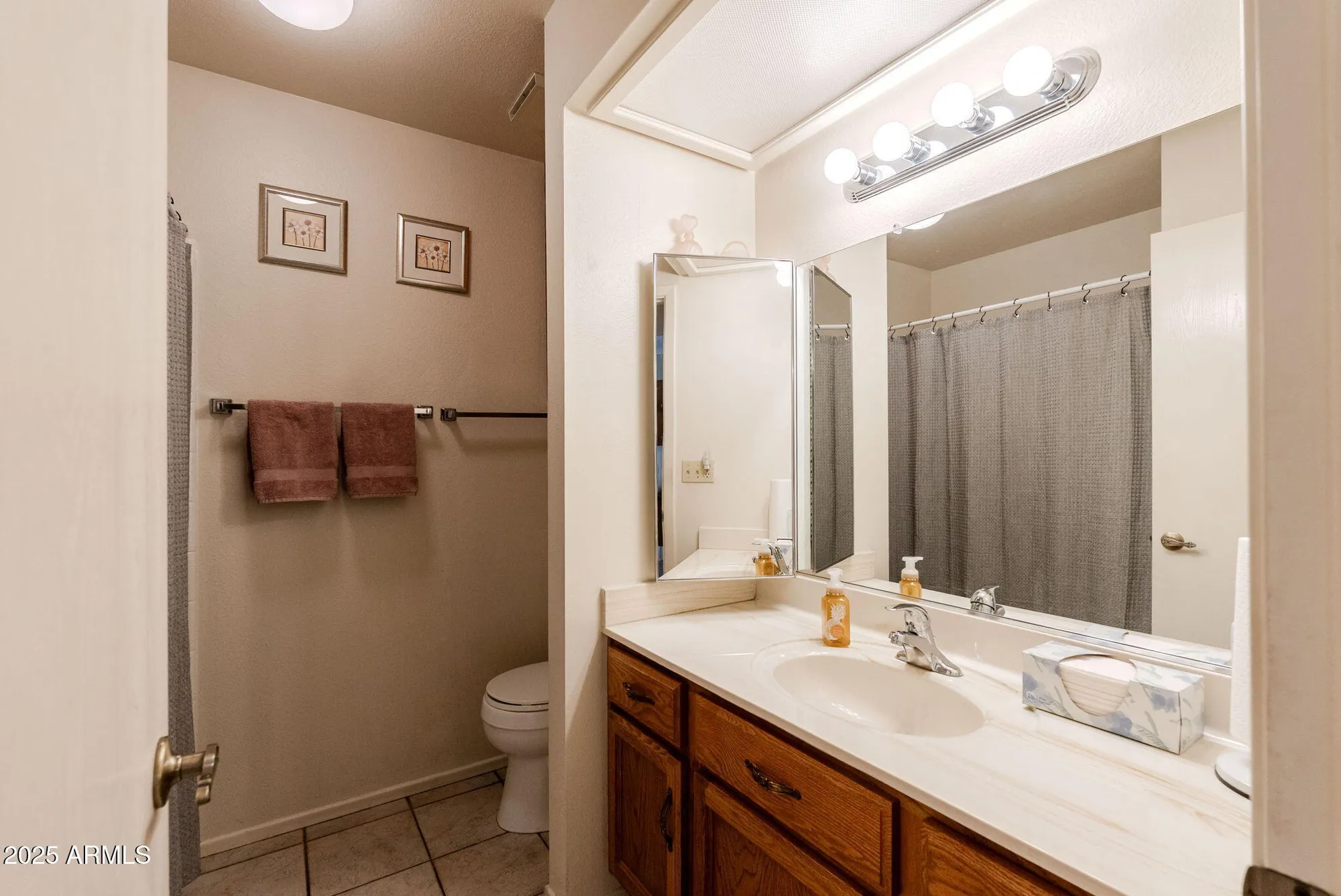 Property Slideshow image 24 of 35 | 8159 e kilarea ave, Mesa, AZ, 85209