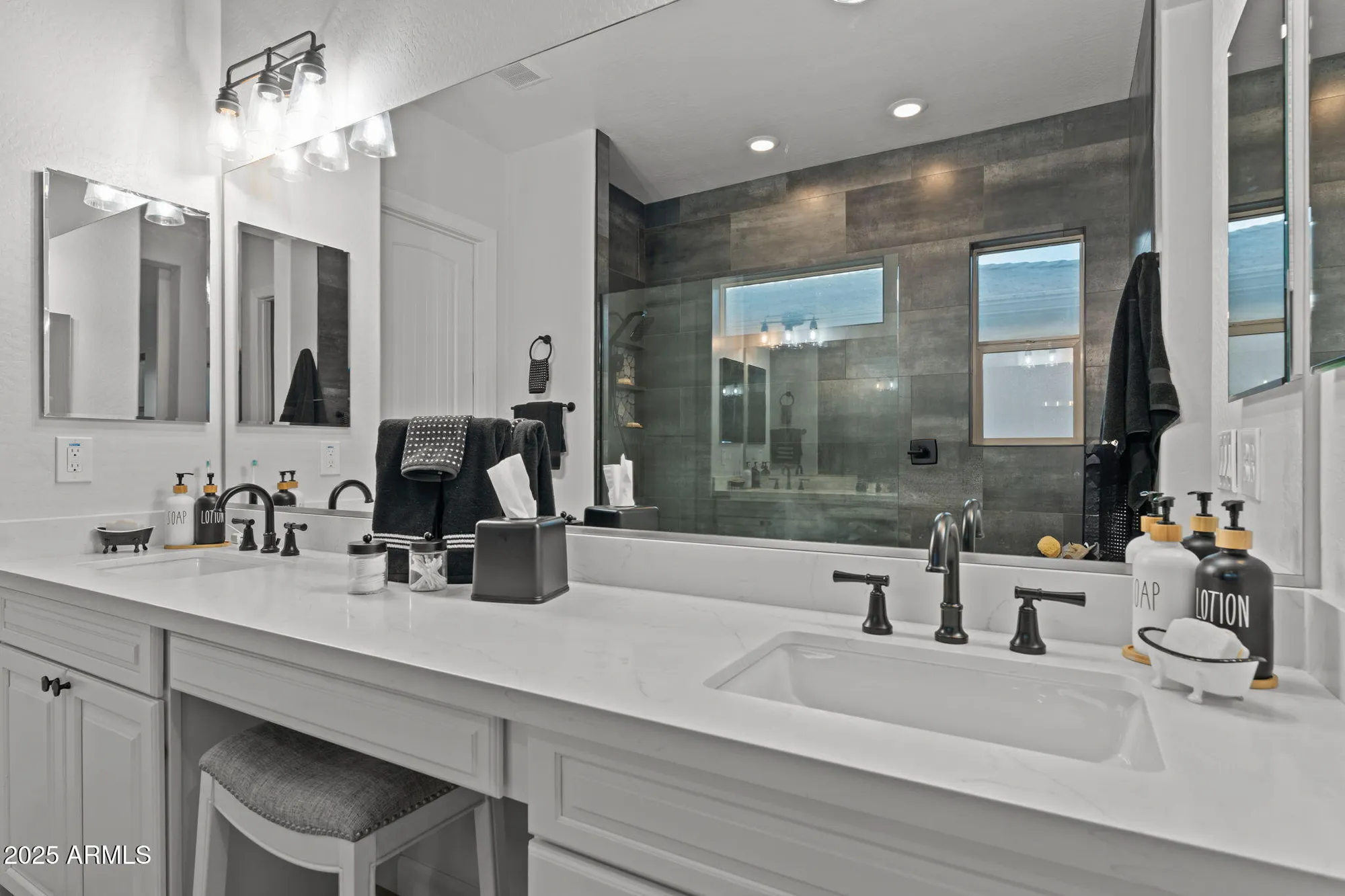 Property Slideshow image 24 of 54 | 4030 old orchard dr, Wickenburg, AZ, 85390