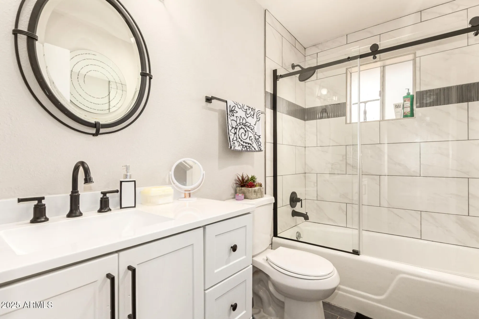 Property Slideshow image 16 of 20 | 5252 e des moines st, Mesa, AZ, 85205