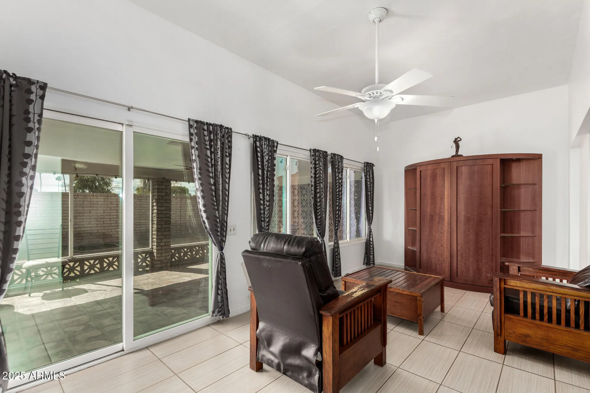 Property Slideshow image 8 of 26 | 11139 w cameo dr, Sun City, AZ, 85351