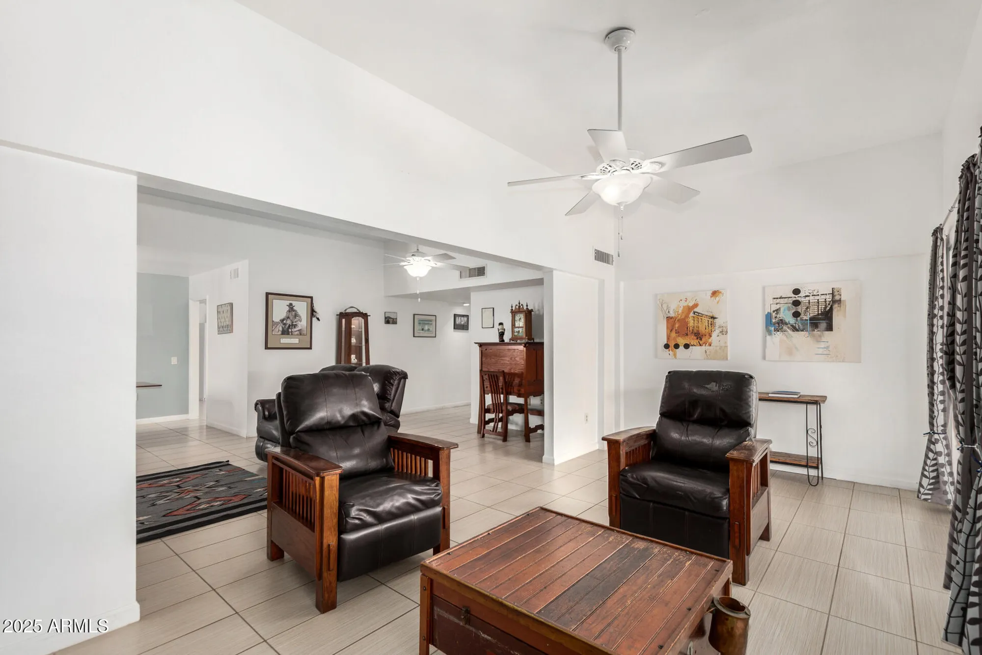 Property Slideshow image 9 of 26 | 11139 w cameo dr, Sun City, AZ, 85351