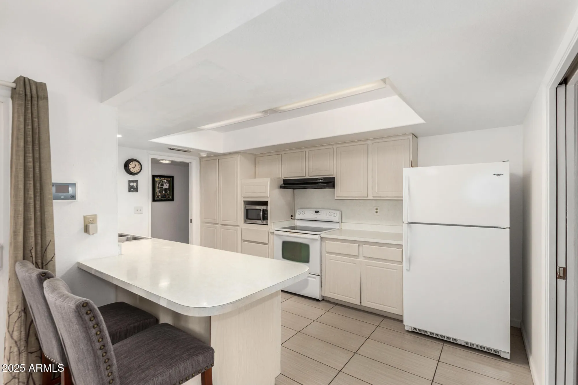 Property Slideshow image 11 of 26 | 11139 w cameo dr, Sun City, AZ, 85351