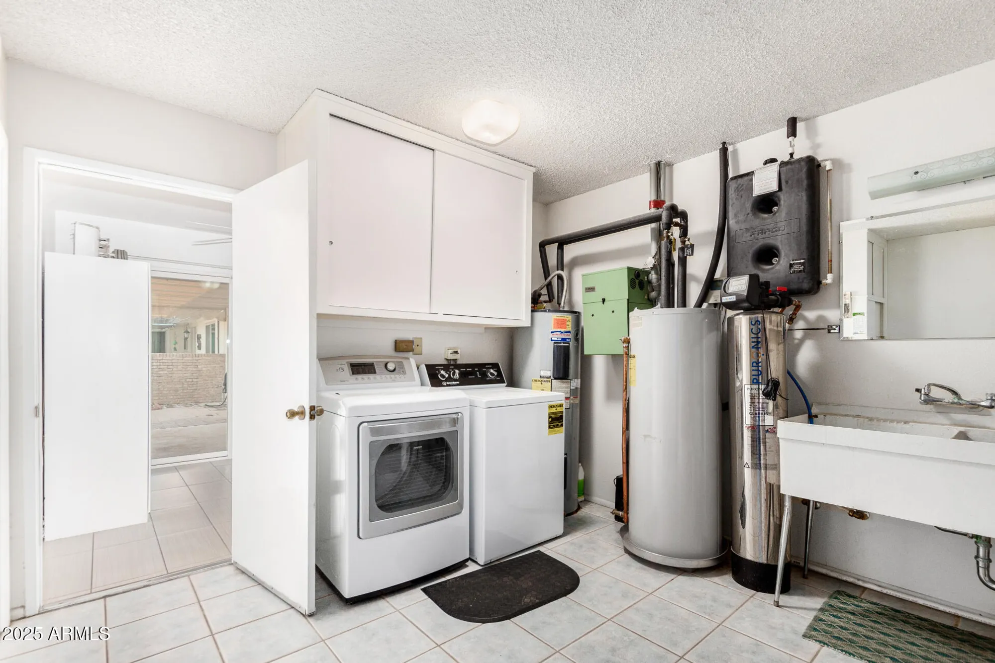 Property Slideshow image 21 of 26 | 11139 w cameo dr, Sun City, AZ, 85351